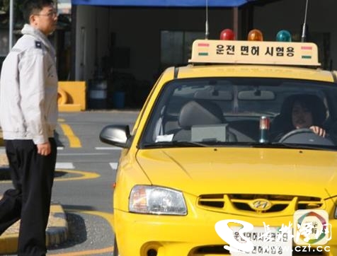 й˼ݵ й˼ݵ Ϊѹ⿼:Ůӿձ